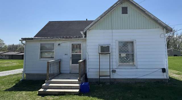Photo of 402 W Hancock Ave, Mitchell, IN 47446