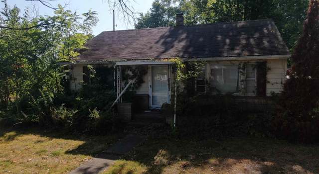 Photo of 702 S Johnson St, Monroe City, IN 47557