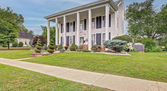 Photo of 14 S Edwards St, Worthington, IN 47471