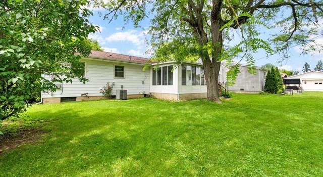Photo of 15 Orchard Ln, Huntington, IN 46750