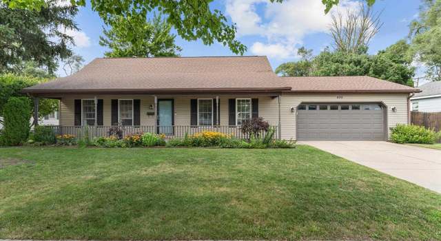 Photo of 820 Fairmount Ave, Mishawaka, IN 46545