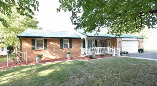 Photo of 205 E Maple St, Fowler, IN 47944