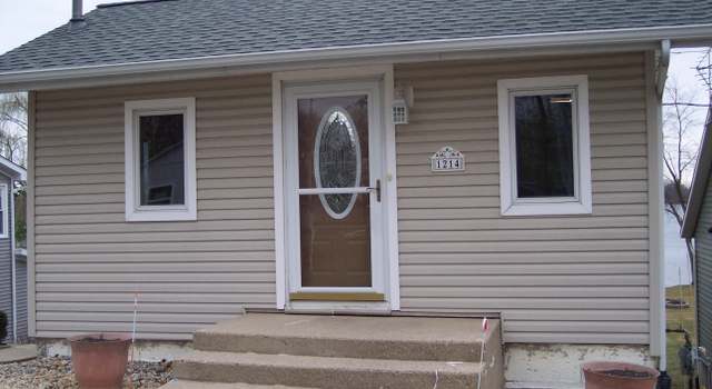 Photo of 1214 Brubaker St, Warsaw, IN 46580