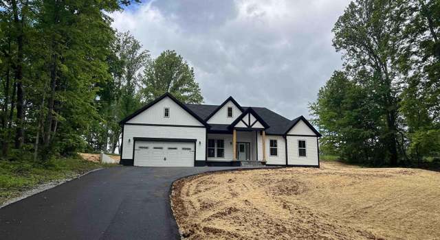 Photo of 117 Foxridge Dr, Bedford, IN 47421