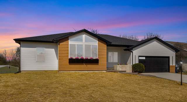 Photo of 16327 Hawk Ridge Ct, Harlan, IN 46743