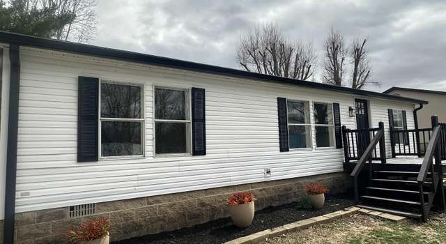 Photo of 93 Leatherwood Cir, Bedford, IN 47421