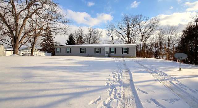 Photo of 925 W King St, Garrett, IN 46738