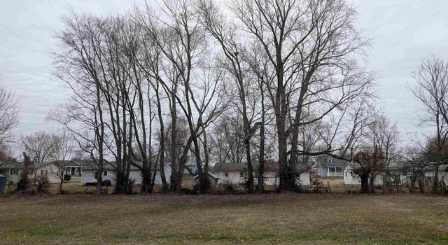Photo of 304 Norris St, Loogootee, IN 47553