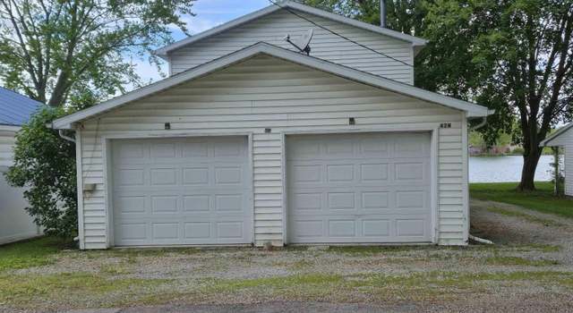 Photo of 42 W Lakeside Dr, North Manchester, IN 46962