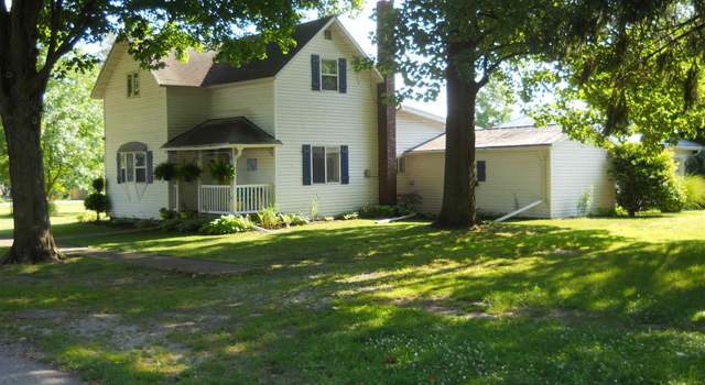 Photo of 209 N East St, Kewanna, IN 46939
