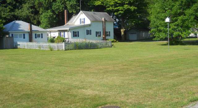 Photo of 209 N East St, Kewanna, IN 46939