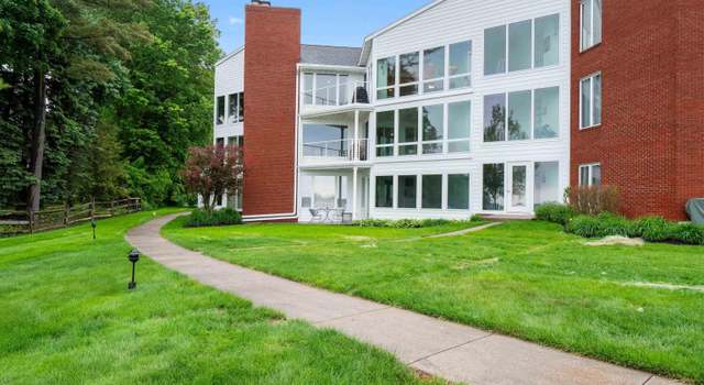 Photo of 10660 N Southshore Dr Unit D3, Syracuse, IN 46567