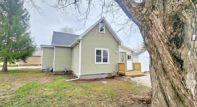 Photo of 205 1st St, New Market, IN 47965