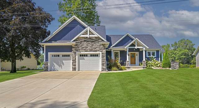 Photo of 22199 Sunset Ln, Elkhart, IN 46516