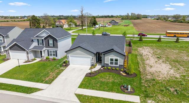 Photo of 230 Brescia Dr, Fort Wayne, IN 46814