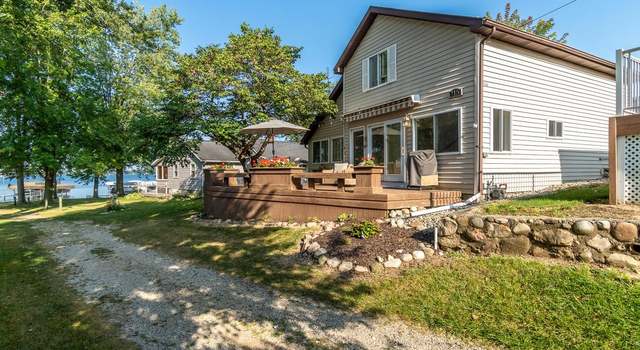 Photo of 116 Lakeside Ct, Fremont, IN 46737