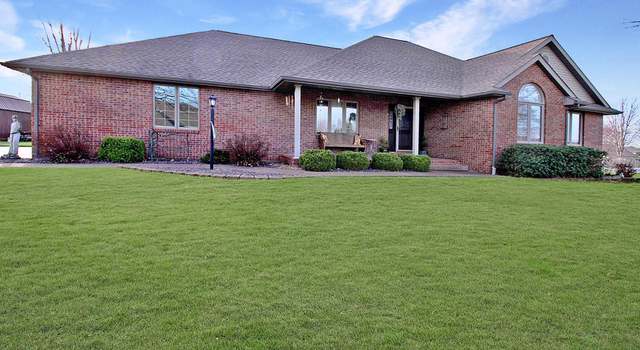 Photo of 901 Chickasaw Dr, Fort Branch, IN 47648