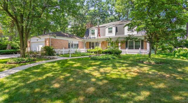 Photo of 1600 Greenbrier Dr, Elkhart, IN 46514