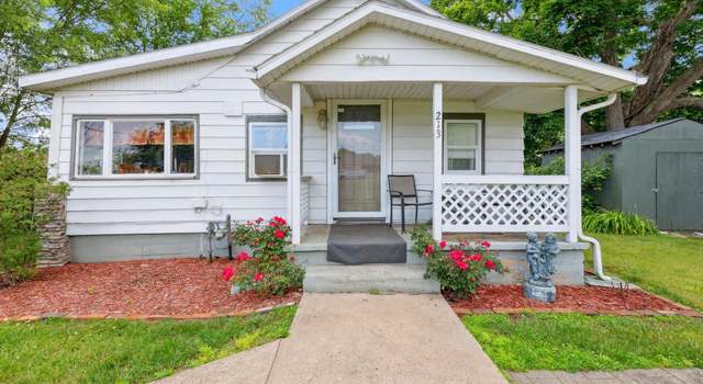 Photo of 213 Riverview Ave, Elkhart, IN 46516