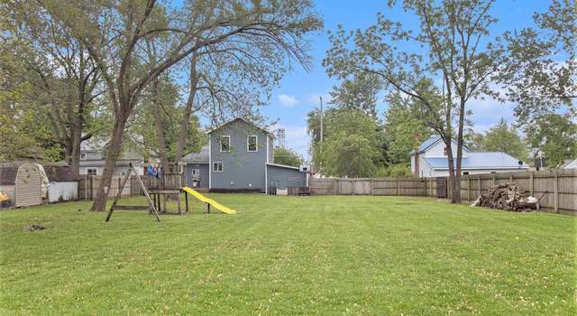 Photo of 358 S Nappanee St, Nappanee, IN 46550