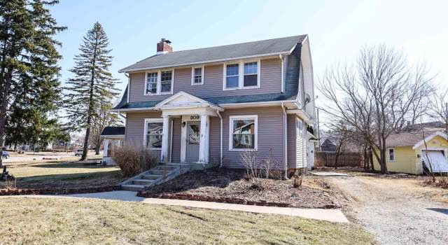 Photo of 309 N Seminole Cir, Fort Wayne, IN 46807