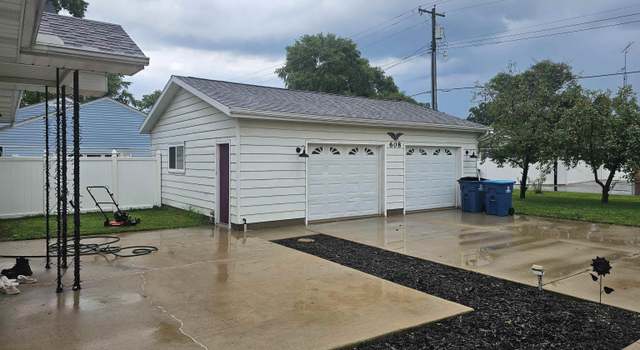 Photo of 608 S Bower St, Knox, IN 46534