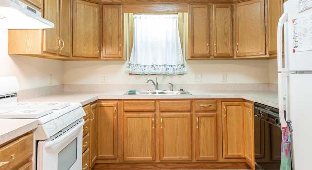 Photo of 1437 Clover Creek Ln, Goshen, IN 46526