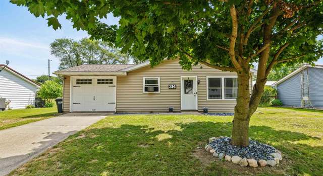 Photo of 314 Hillside Dr, Lagrange, IN 46761