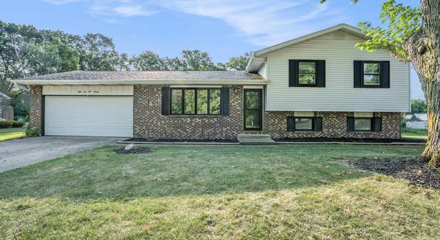 Photo of 52220 Country Acres Dr, Elkhart, IN 46514