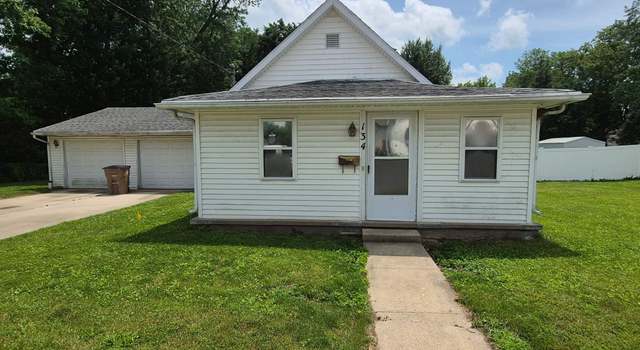 Photo of 134 E Carl St, Winchester, IN 47394