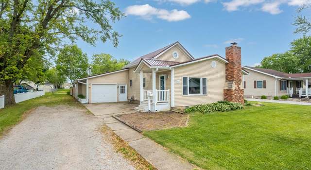 Photo of 753 W Centennial St, Nappanee, IN 46550