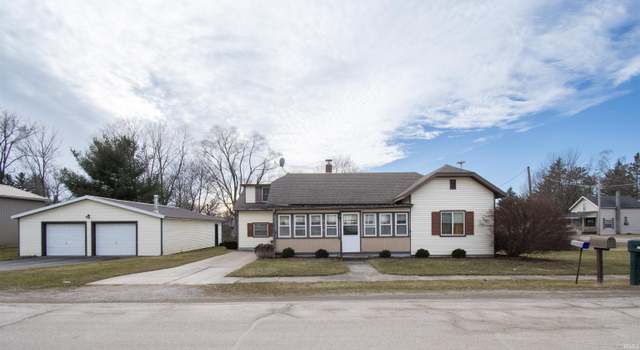 Photo of 806 Water St, Ligonier, IN 46767