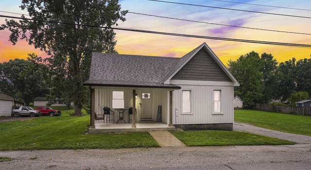 Photo of 1007 W Quincy St, Garrett, IN 46738