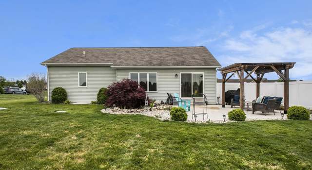 Photo of 67195 Foxmoore Ct, Goshen, IN 46526