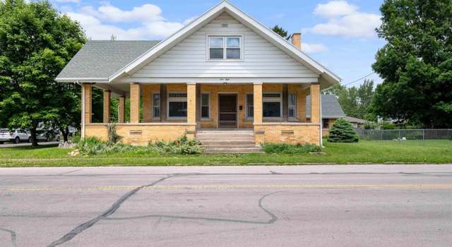 Photo of 408 E Market St, Huntington, IN 46750