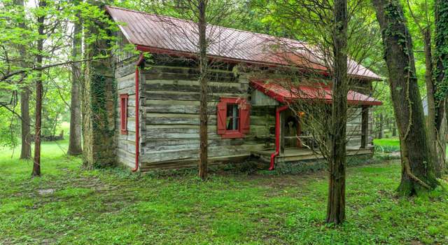 Photo of 686 S Sled Run St, Santa Claus, IN 47579