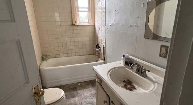 Photo of 1037 W Colfax Ave, South Bend, IN 46616