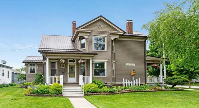 Photo of 804 S Jackson St, Auburn, IN 46706
