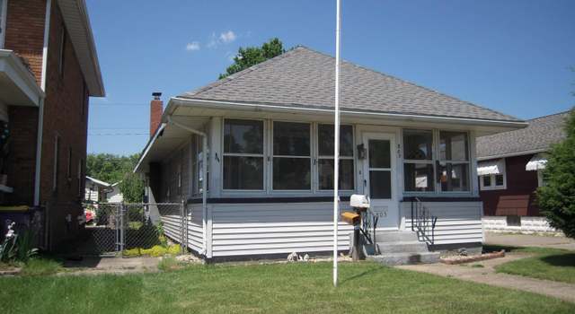Photo of 805 Alabama St, Mishawaka, IN 46544