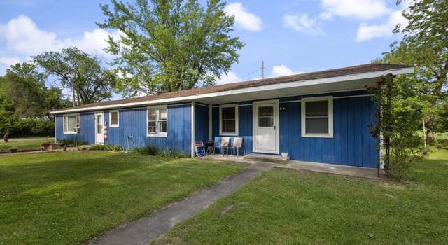 Photo of 510 W West St, Medaryville, IN 47957