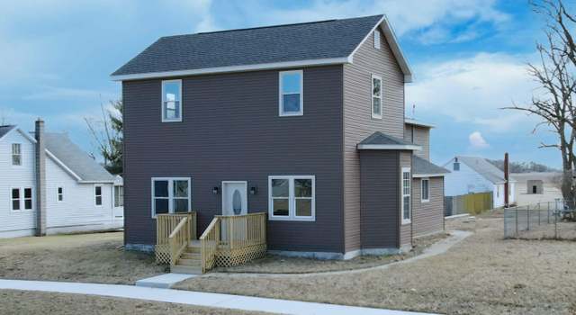 Photo of 604 E 2nd St, Reynolds, IN 47980