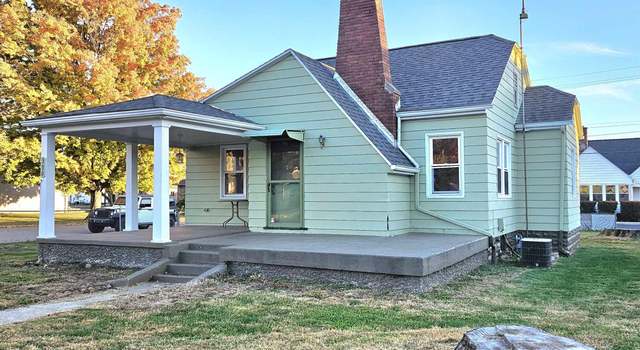 Photo of 390 Lovers Ln, Spencer, IN 47460