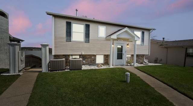 Photo of 1345 Hilltop Dr, Rome City, IN 46784
