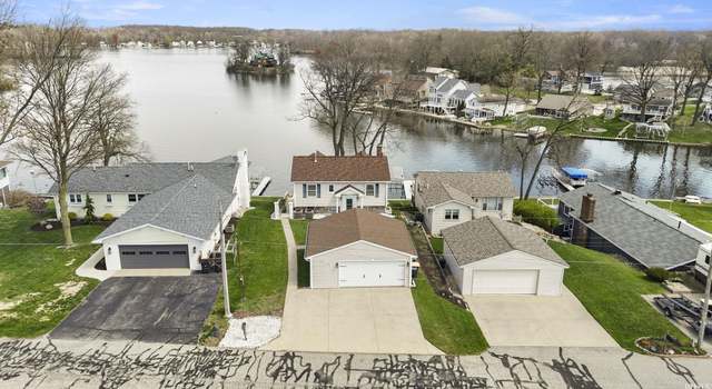 Photo of 1345 Hilltop Dr, Rome City, IN 46784