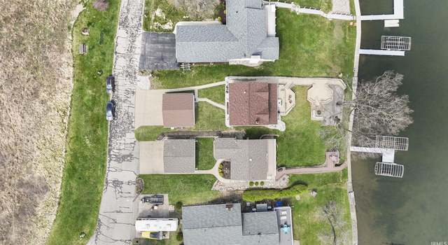 Photo of 1345 Hilltop Dr, Rome City, IN 46784