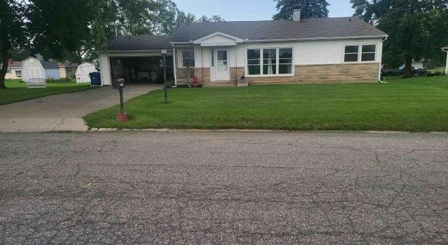 Photo of 665 E Maple St, Bremen, IN 46506