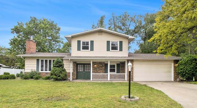 Photo of 27 Manchester Ln, Elkhart, IN 46514