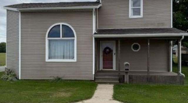 Photo of 413 E Walnut St, Argos, IN 46501