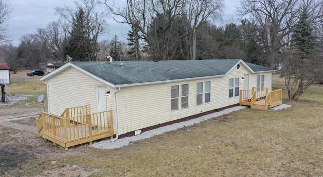 Photo of 105 N US 421 Hwy, Medaryville, IN 47957