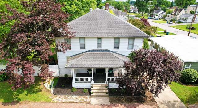 Photo of 205 E 3rd St, Mount Carmel, IL 62863
